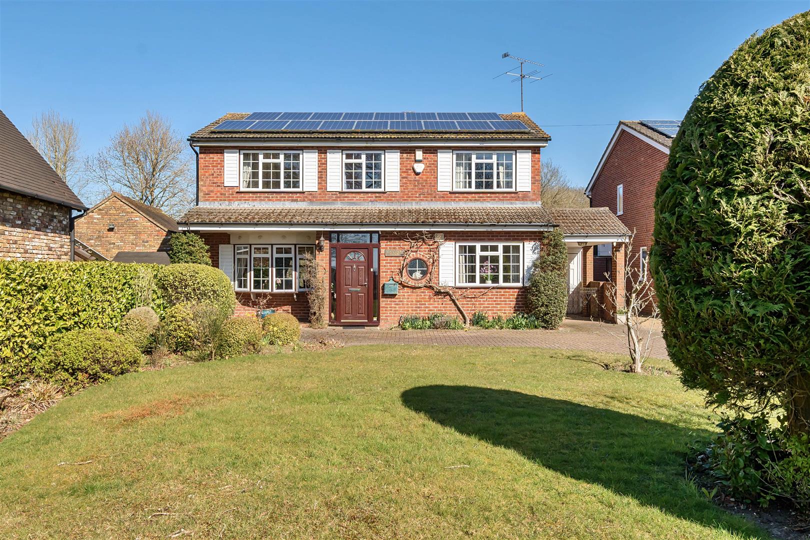 Gatcombe House, Forest Road Wokingham, Berkshire, RG40 5SA