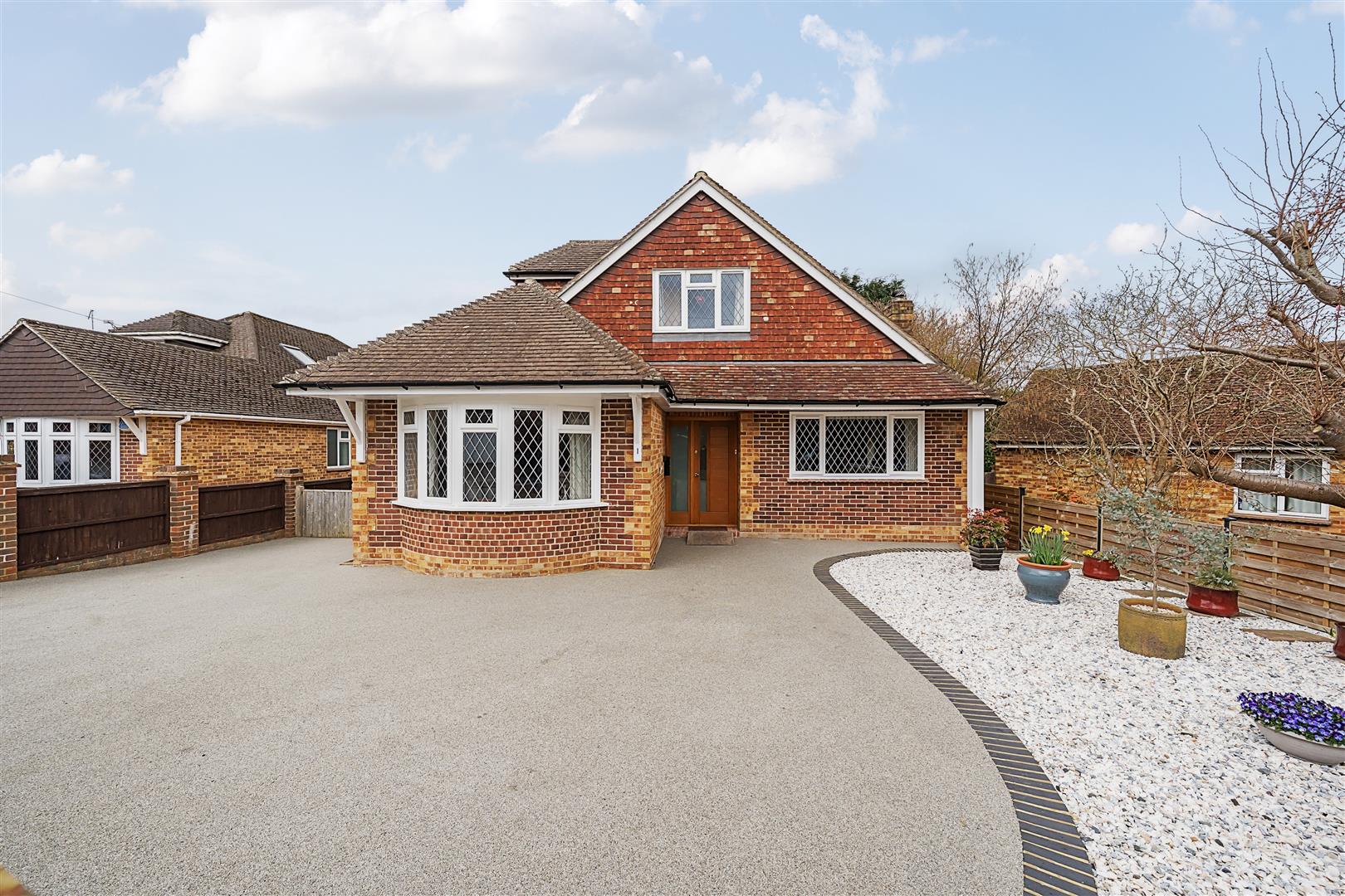 Summit Close, Finchampstead, Berkshire, RG40 3LH